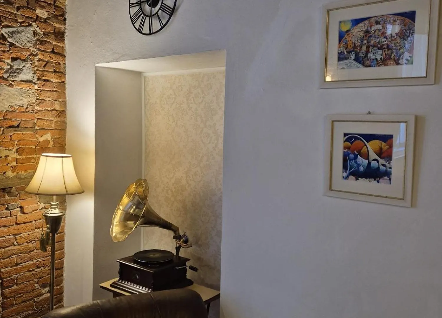 The Clock Tower Apartment 卢卡 意大利