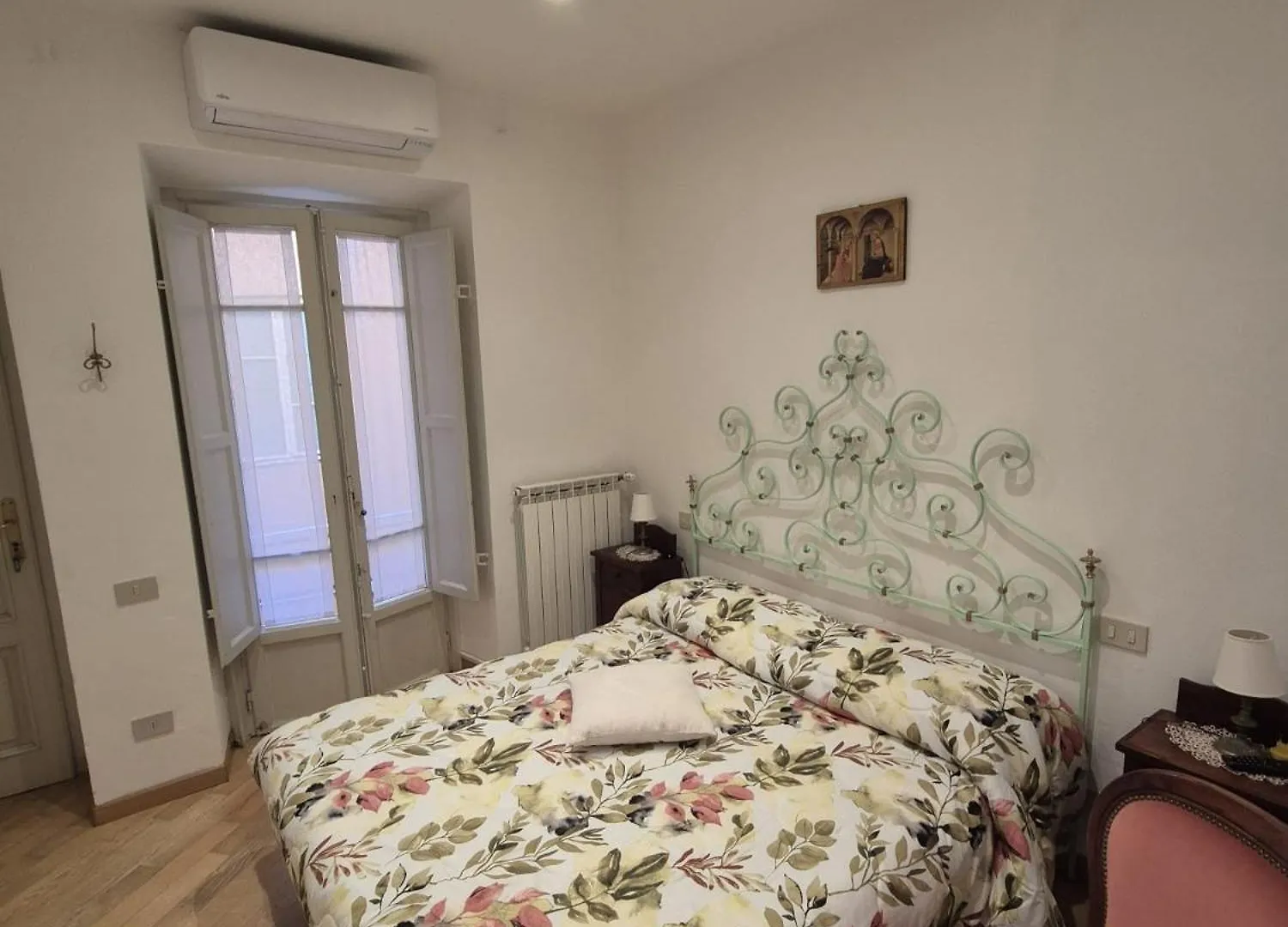 The Clock Tower Apartment 卢卡